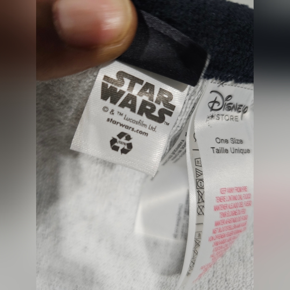 Star Wars Black and Orange Towel - Picture 11 of 11